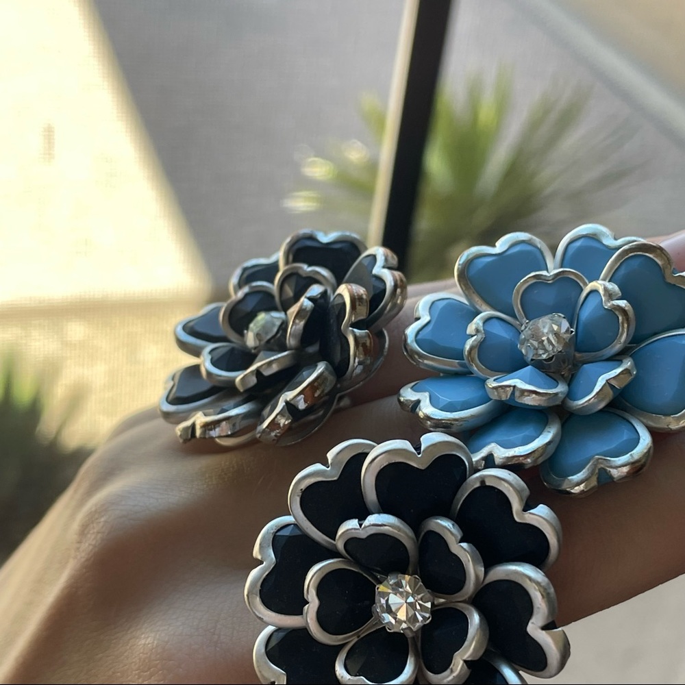 SET OF 3 FLOWER RINGS - Picture 2 of 3